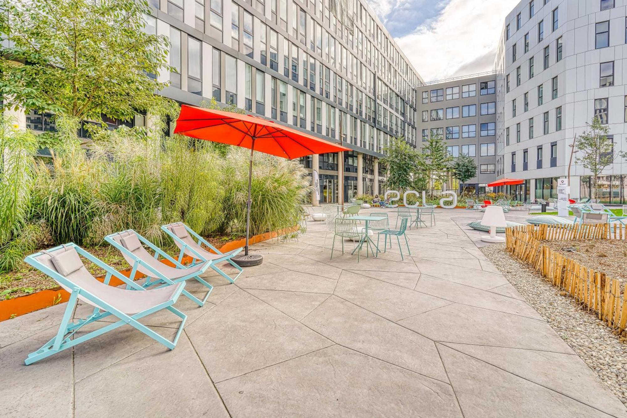 Ecla Paris Massy Aparthotel *